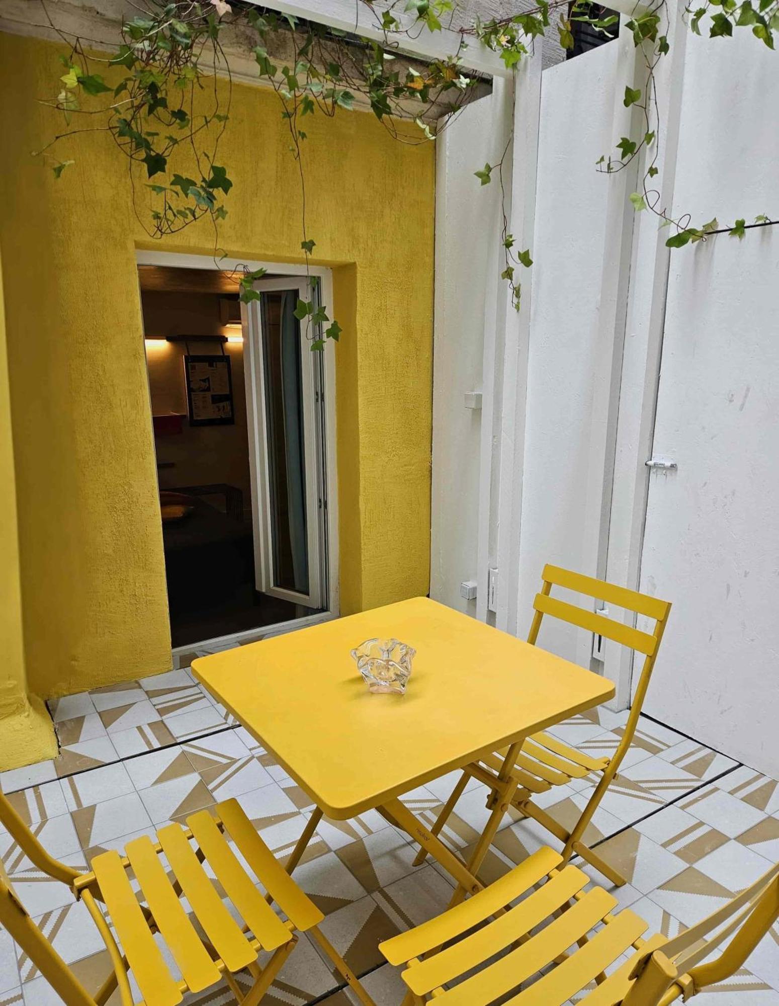 Hotel La Nouvelle Republique & Hammam Párizs Kültér fotó